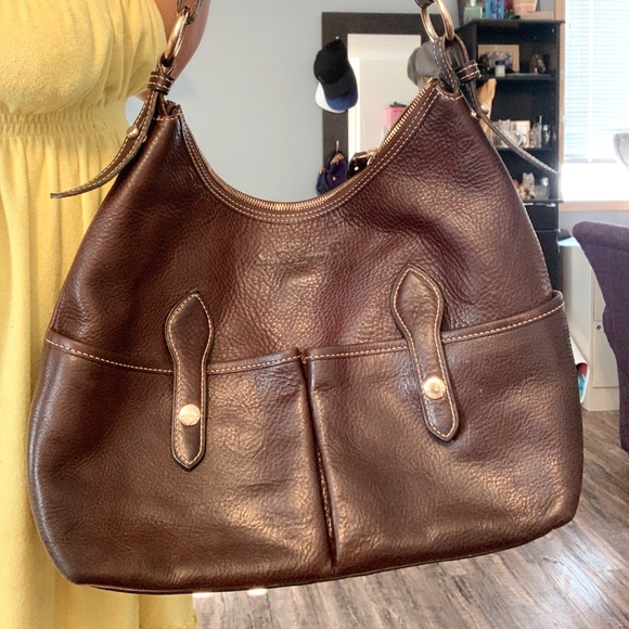 Dooney and Bourke genuine leather - Picture 2 of 11